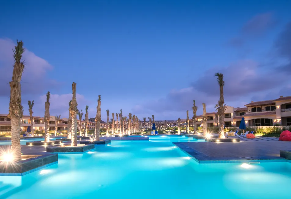  للبيع في لا فيستا إيست باي في  بمساحة 0 م² تتكون من 0 غرف