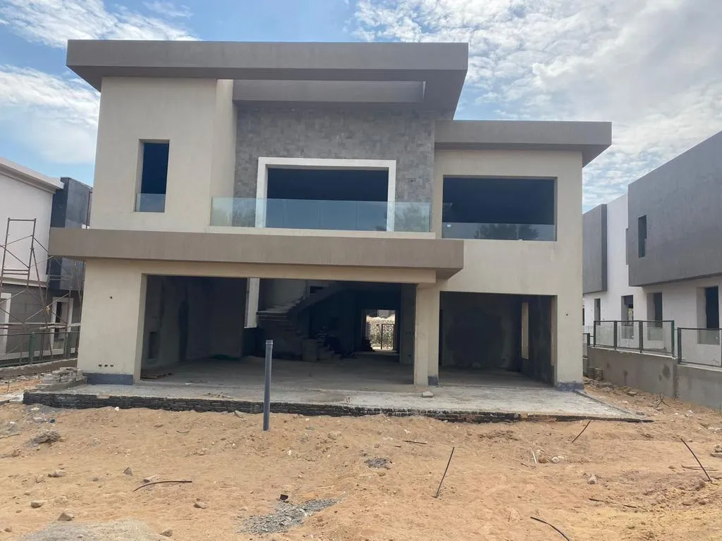 فيلا للبيع في نيو جيزة في مدينة السادس من أكتوبر بمساحة 0 م² تتكون من 3 غرف