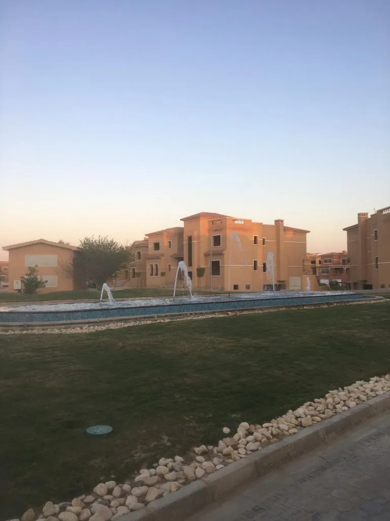 فيلا للبيع في قطامية جاردينز في القاهرة الجديدة بمساحة 0 م² تتكون من 4 غرف