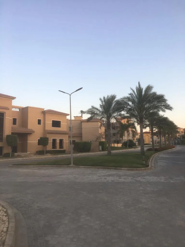 فيلا للبيع في قطامية جاردينز في القاهرة الجديدة بمساحة 0 م² تتكون من 4 غرف