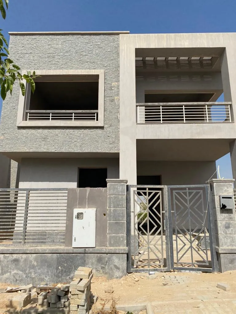 Villa for sale in New Giza in 6th of October City of 0 m² with 3 bedrooms