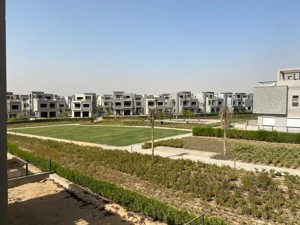 Villa for sale in New Giza in 6th of October City of 0 m² with 3 bedrooms