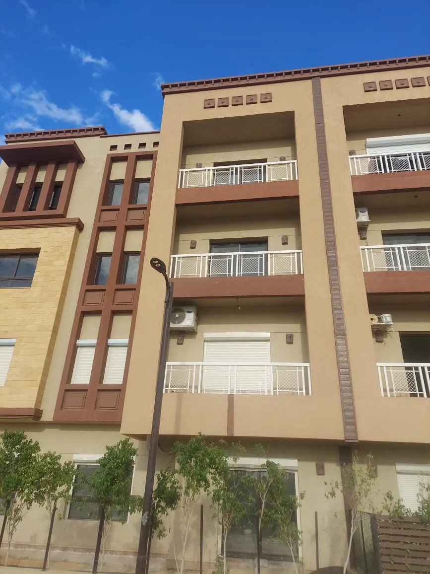 Apartment for sale in Green 5 in 6th of October City of 208 m² with 3 bedrooms