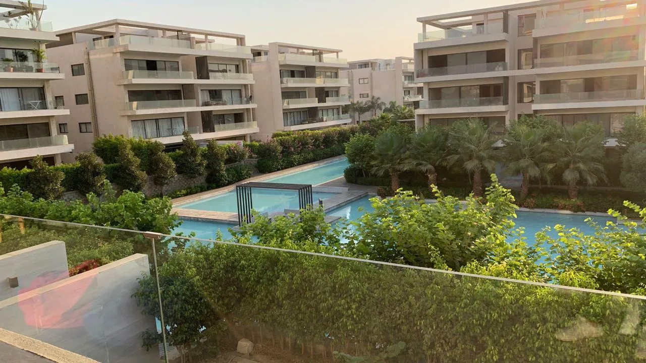 شقة للبيع في ليك فيو ريزيدنس في جولدن سكوير بمساحة 0 م² تتكون من 3 غرف