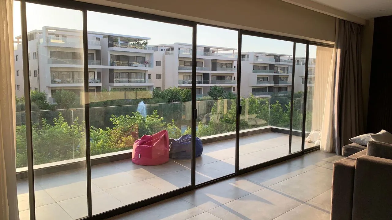 شقة للبيع في ليك فيو ريزيدنس في جولدن سكوير بمساحة 0 م² تتكون من 3 غرف