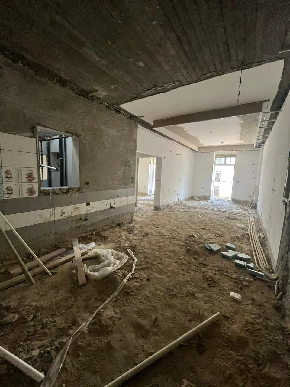 شقة للبيع في الحي اللاتيني سيتي ايدج في العلمين بمساحة 99 م² تتكون من 1 غرف