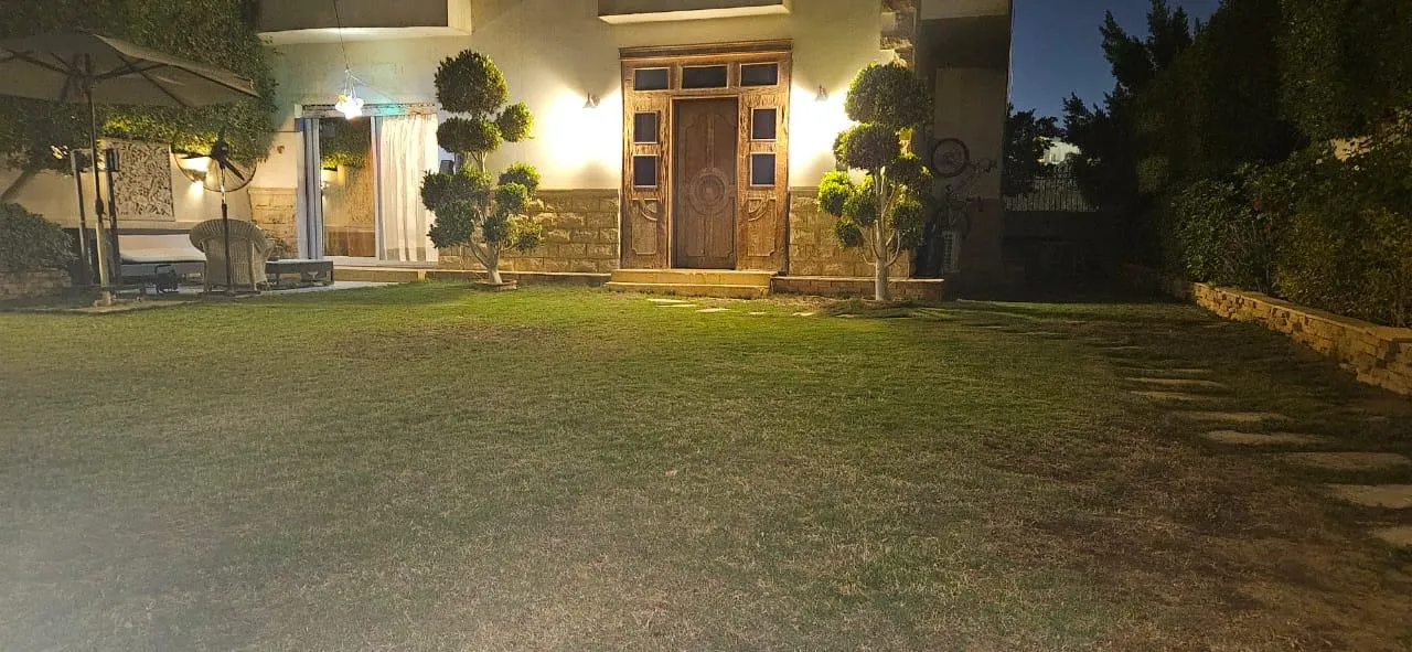 توين هاوس للبيع في الروضة في مدينة السادس من أكتوبر بمساحة 0 م² تتكون من 5 غرف