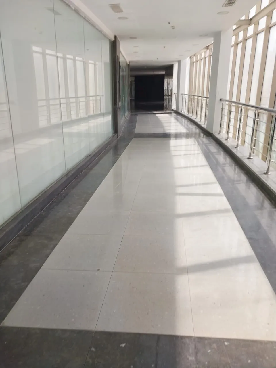 Retail for sale in Galleria Mall in South Investors of 0 m² with 0 bedrooms