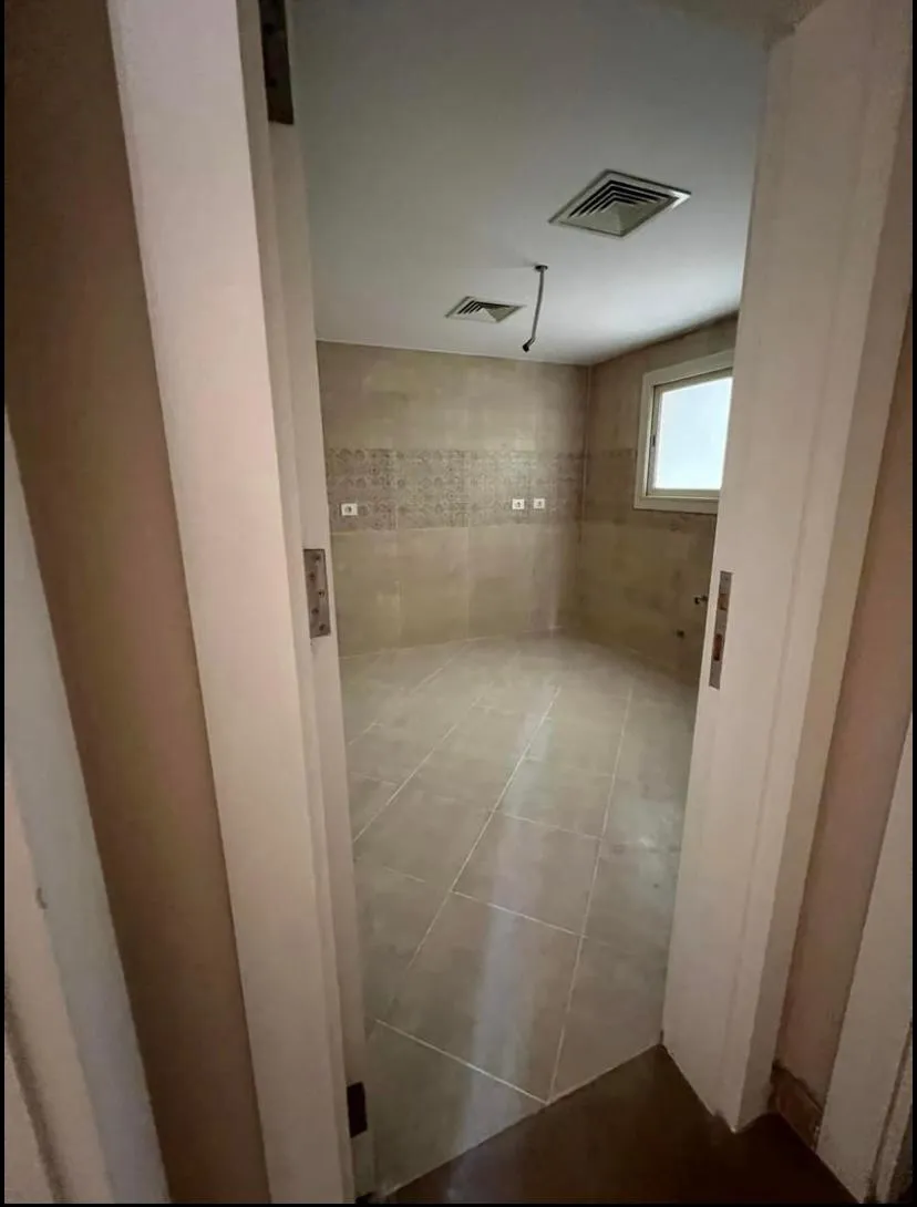 شقة للبيع في نيو جيزة في مدينة السادس من أكتوبر بمساحة 0 م² تتكون من 2 غرف