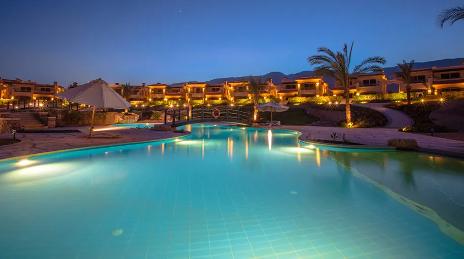 Chalet for sale in La Vista 6 in Ain Sokhna of 200 m² with 2 bedrooms