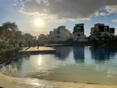 تاون هاوس للبيع في ماونتن فيو تشيل أوت بارك في التوسعات الشمالية بمساحة 0 م² تتكون من 3 غرف