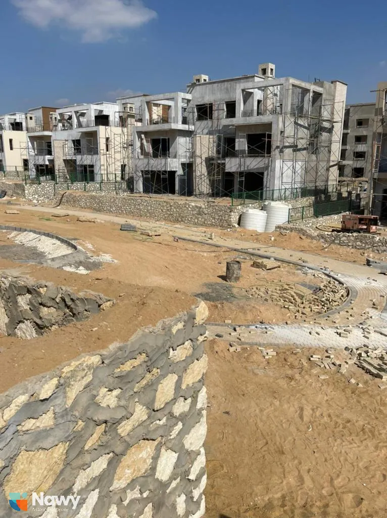  للبيع في نيو جيزة في  بمساحة 0 م² تتكون من 0 غرف