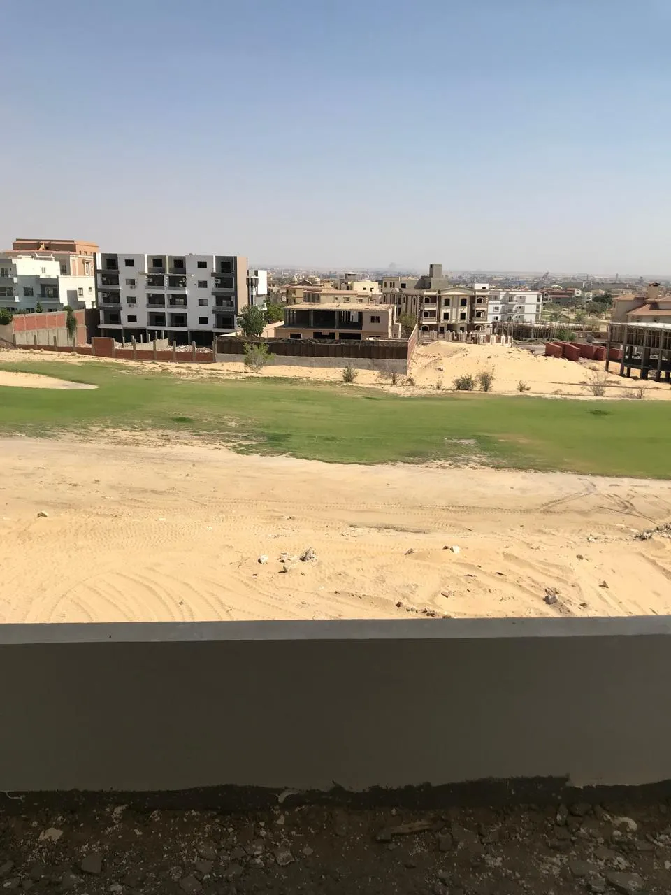 شقة للبيع في جولف سيتي العبور في القاهره بمساحة 0 م² تتكون من 3 غرف