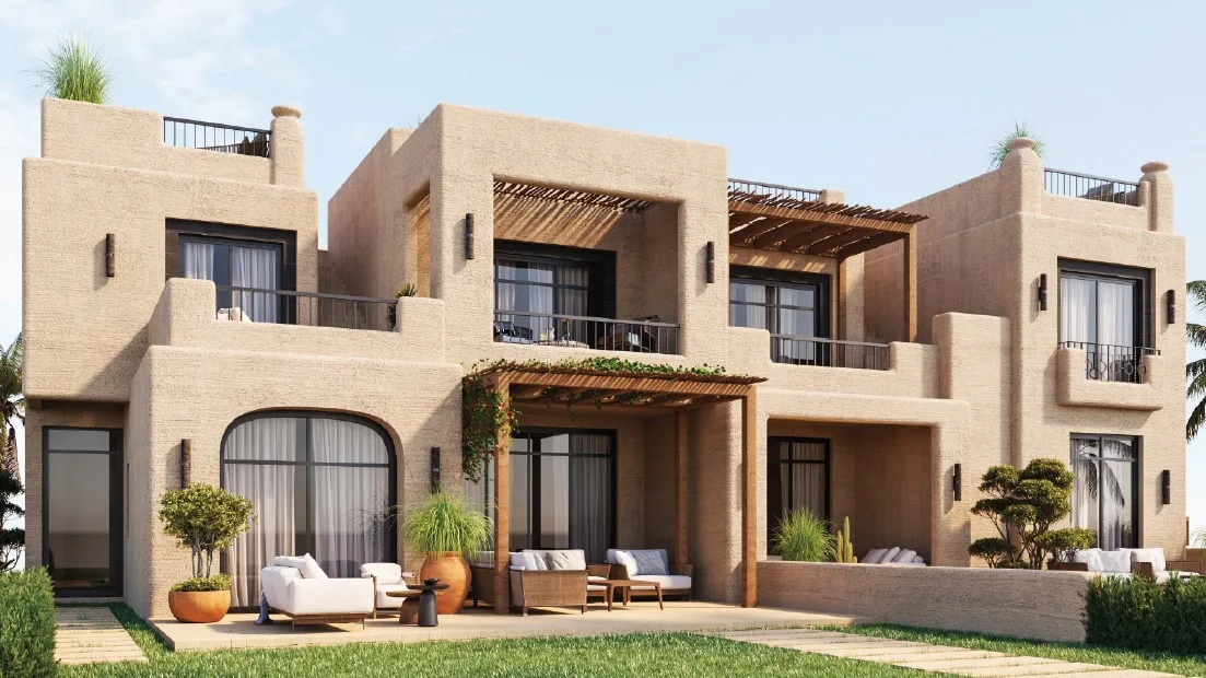 توين هاوس للبيع في سعادة الساحل الشمالى في رأس الحكمة بمساحة 175 م² تتكون من 3 غرف