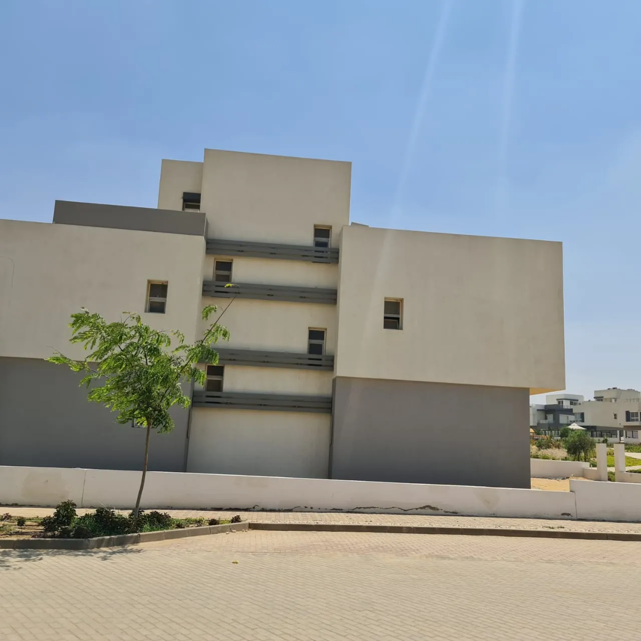 Villa for sale in Hyde Park in New Cairo of 327 m² with 4 bedrooms