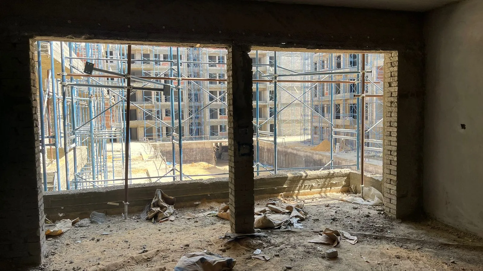 للبيع في بلوم فيلدز في بمساحة 0 م² تتكون من 0 غرف