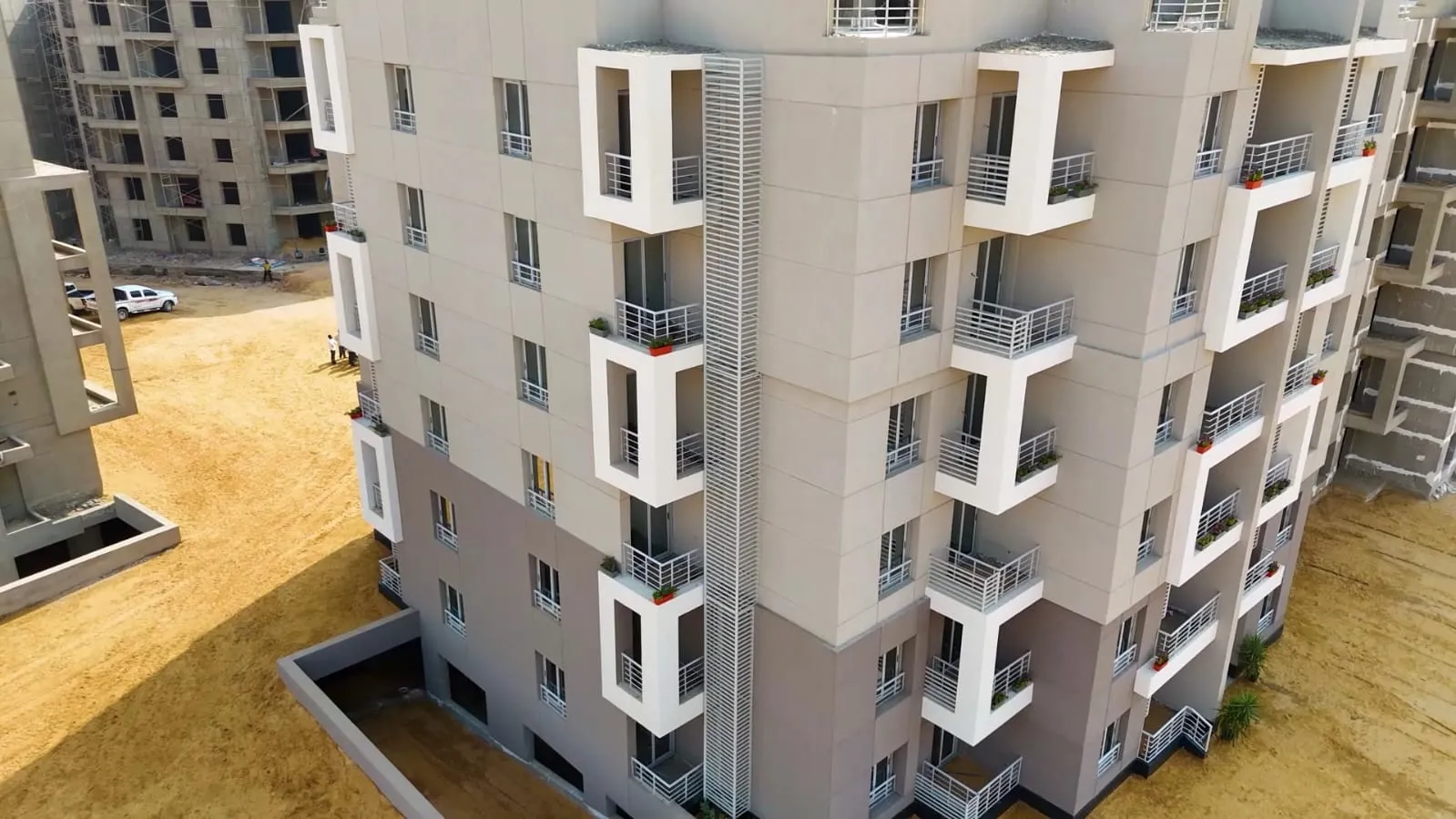  للبيع في كابيتال جاردنز - العاصمه الاداريه في  بمساحة 0 م² تتكون من 0 غرف