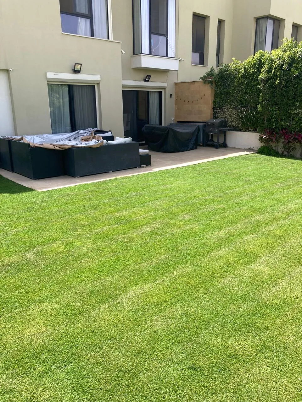 للبيع في فيليت في بمساحة 0 م² تتكون من 0 غرف