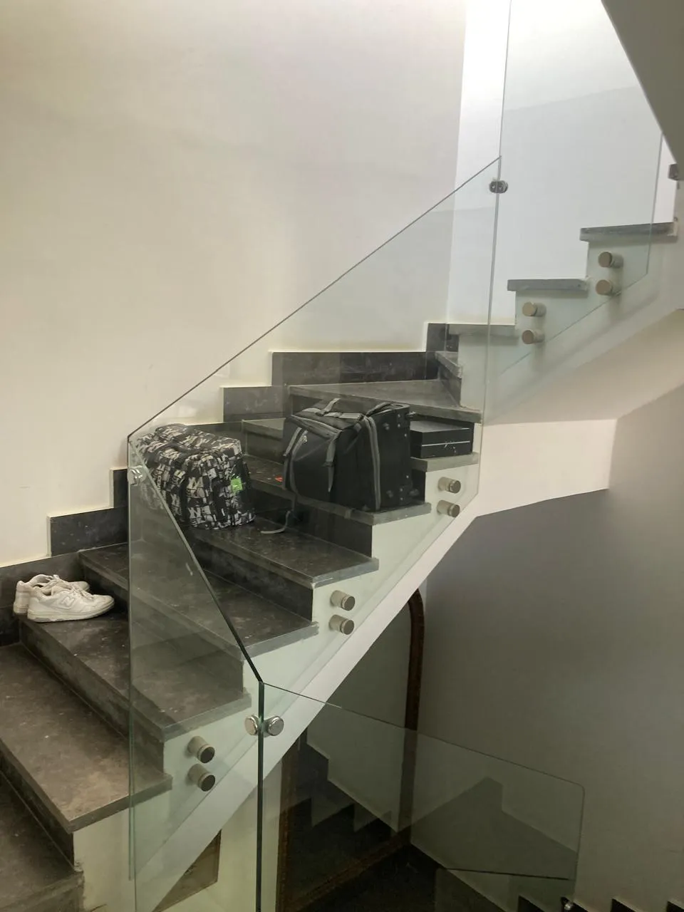 للبيع في فيليت في بمساحة 0 م² تتكون من 0 غرف