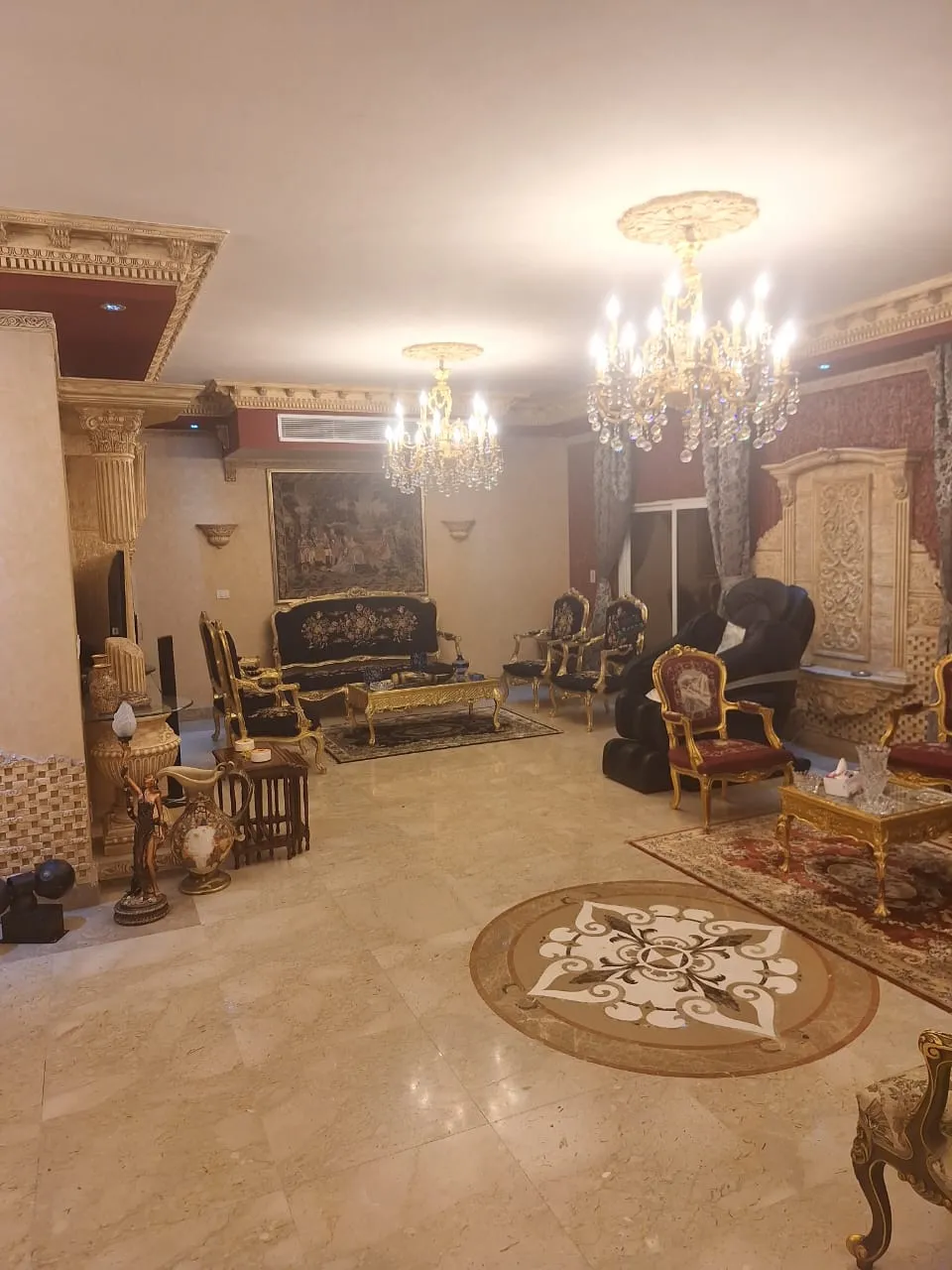 فيلا للبيع في الرحاب  في القاهرة الجديدة بمساحة 450 م² تتكون من 6 غرف