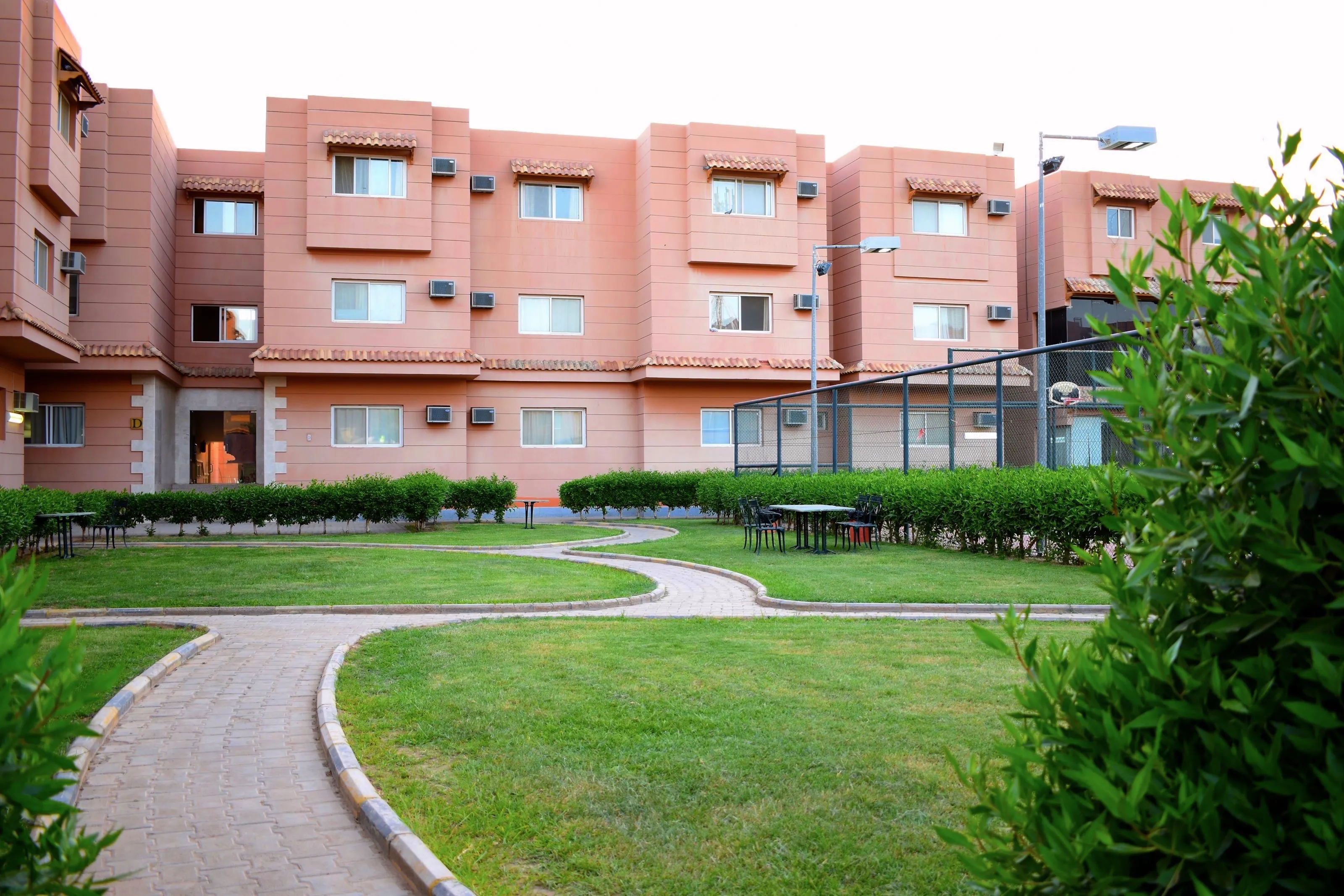 دوبلكس للبيع في النخيل في القاهرة الجديدة بمساحة 0 م² تتكون من 5 غرف