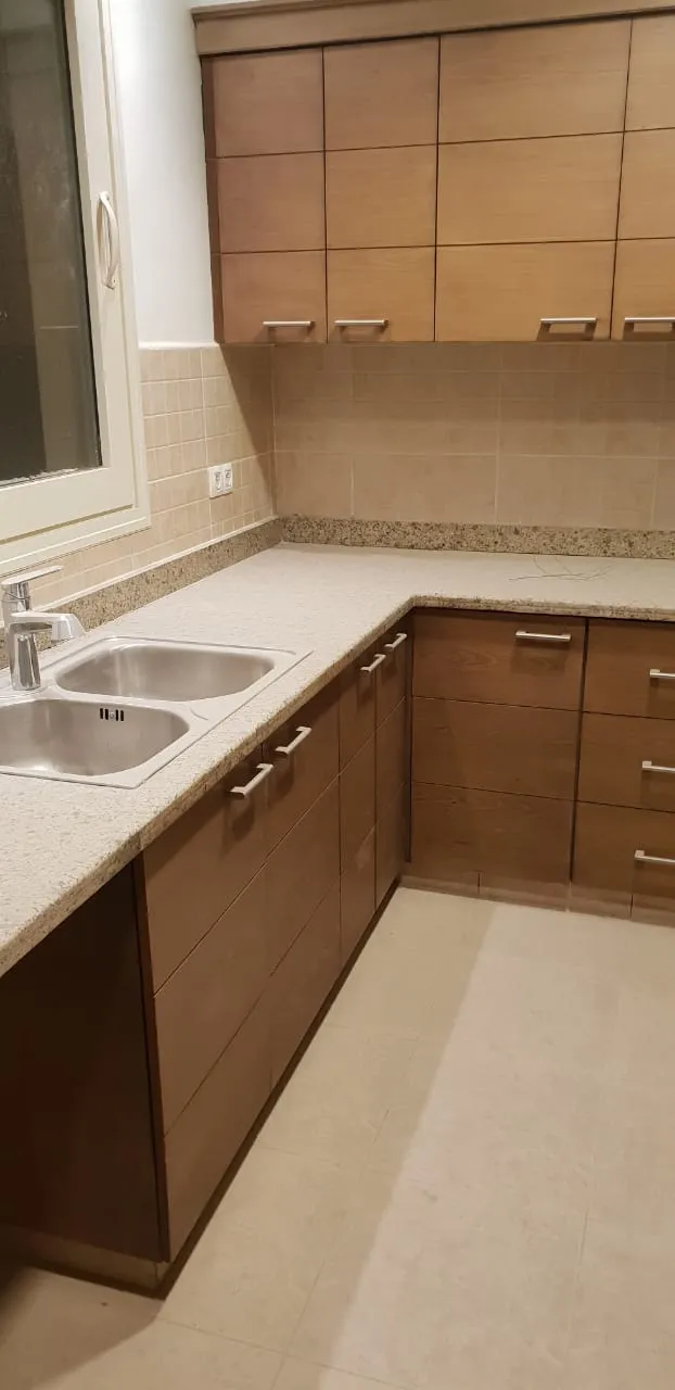 شقة للبيع في أب تاون كايرو في مقطم بمساحة 0 م² تتكون من 3 غرف