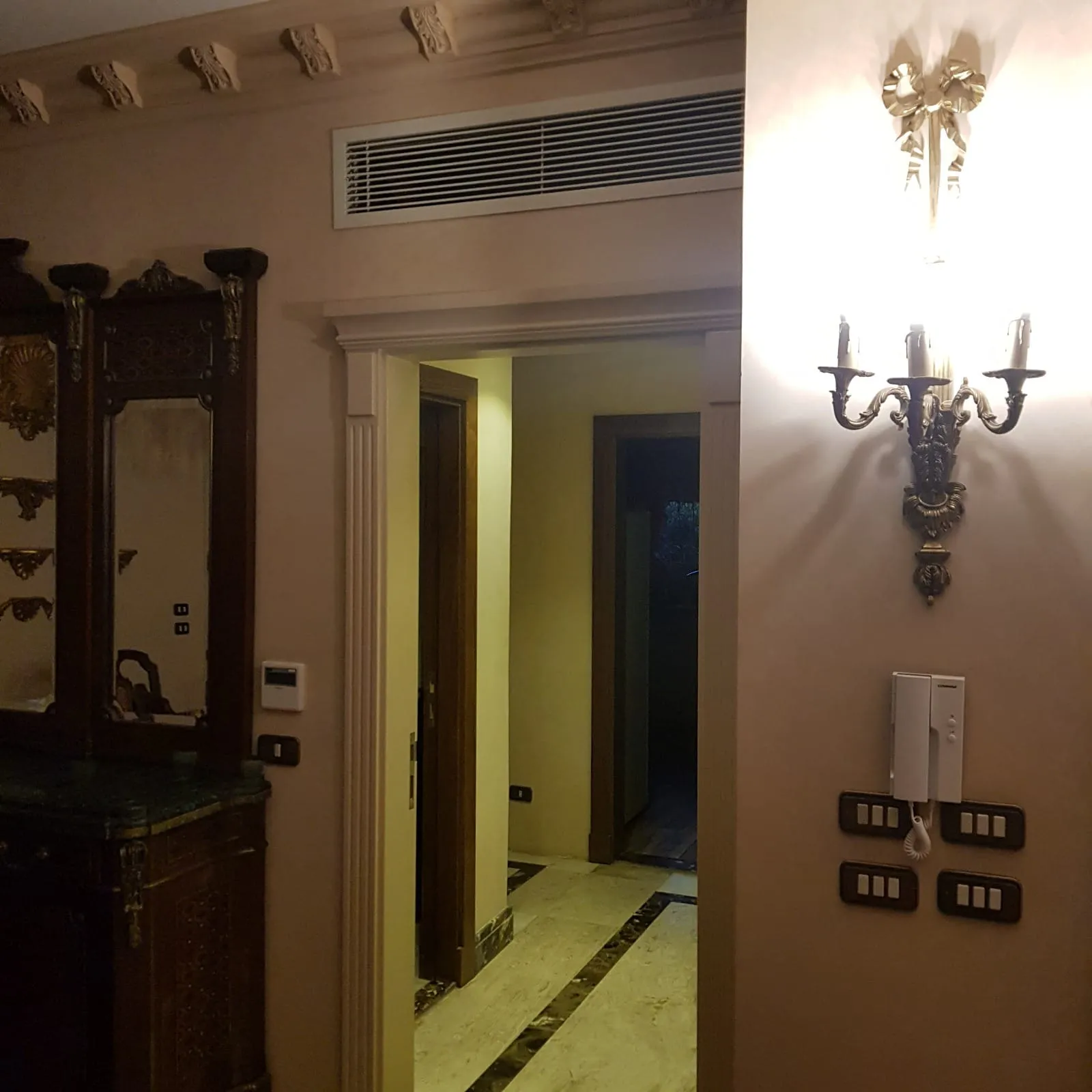 فيلا للبيع في دارا جاردينز في مدينة السادس من أكتوبر بمساحة 443 م² تتكون من 4 غرف