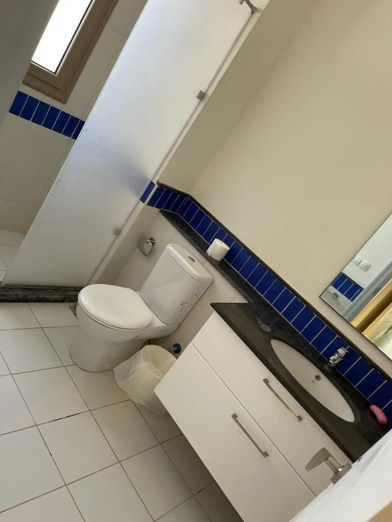 شاليه للبيع في مراسي في سيدي عبد الرحمن بمساحة 140 م² تتكون من 3 غرف