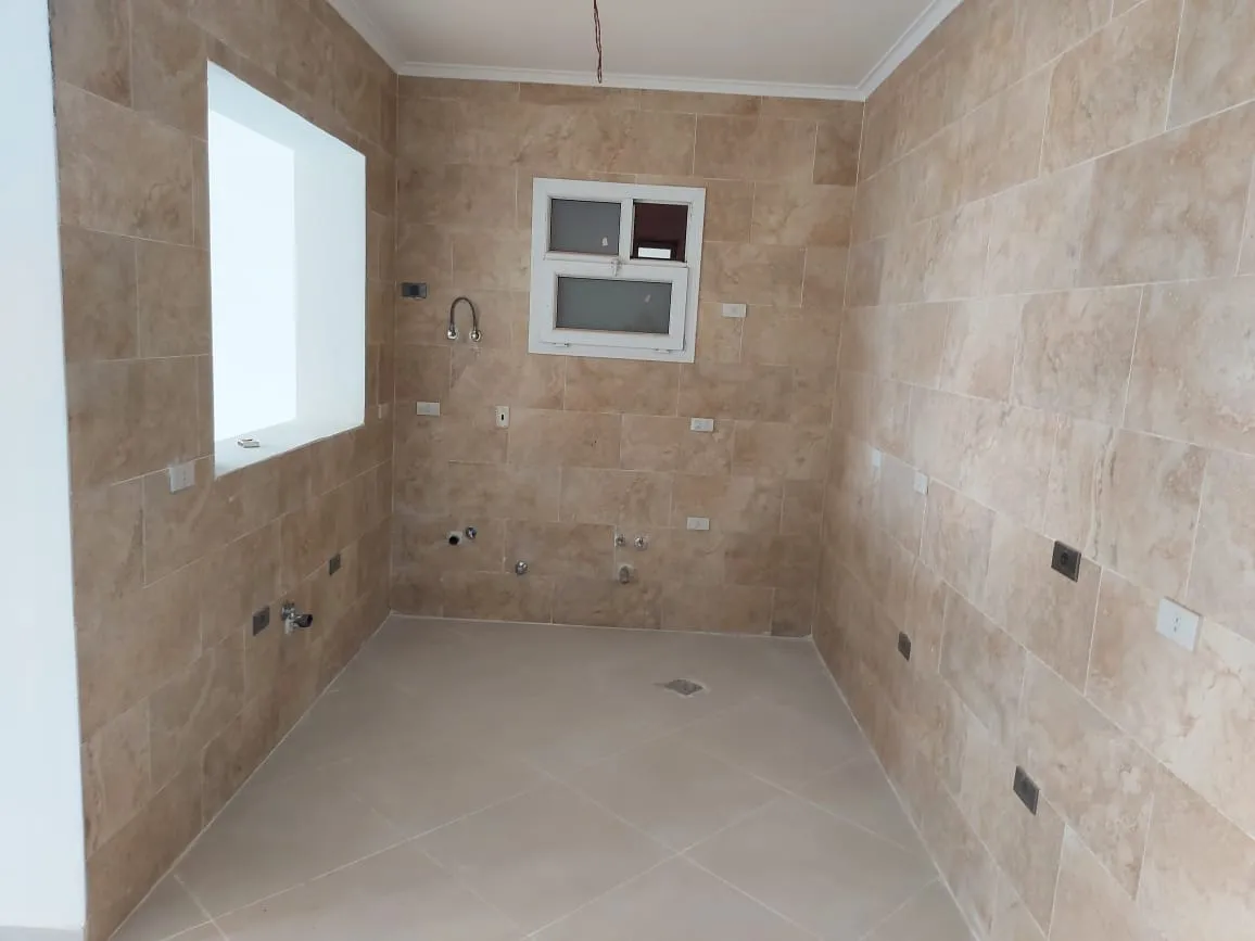  للبيع في لاجونا باي في  بمساحة 0 م² تتكون من 0 غرف