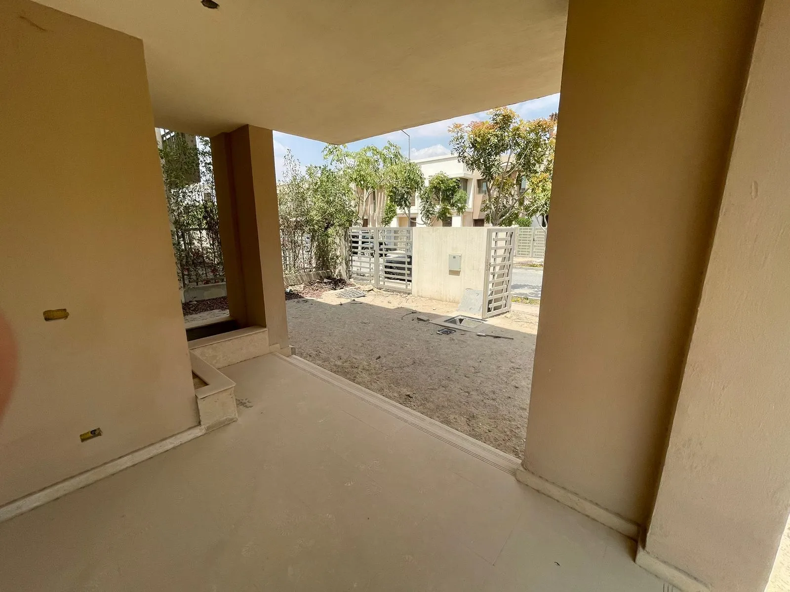 للبيع في تاج سيتي في بمساحة 0 م² تتكون من 0 غرف