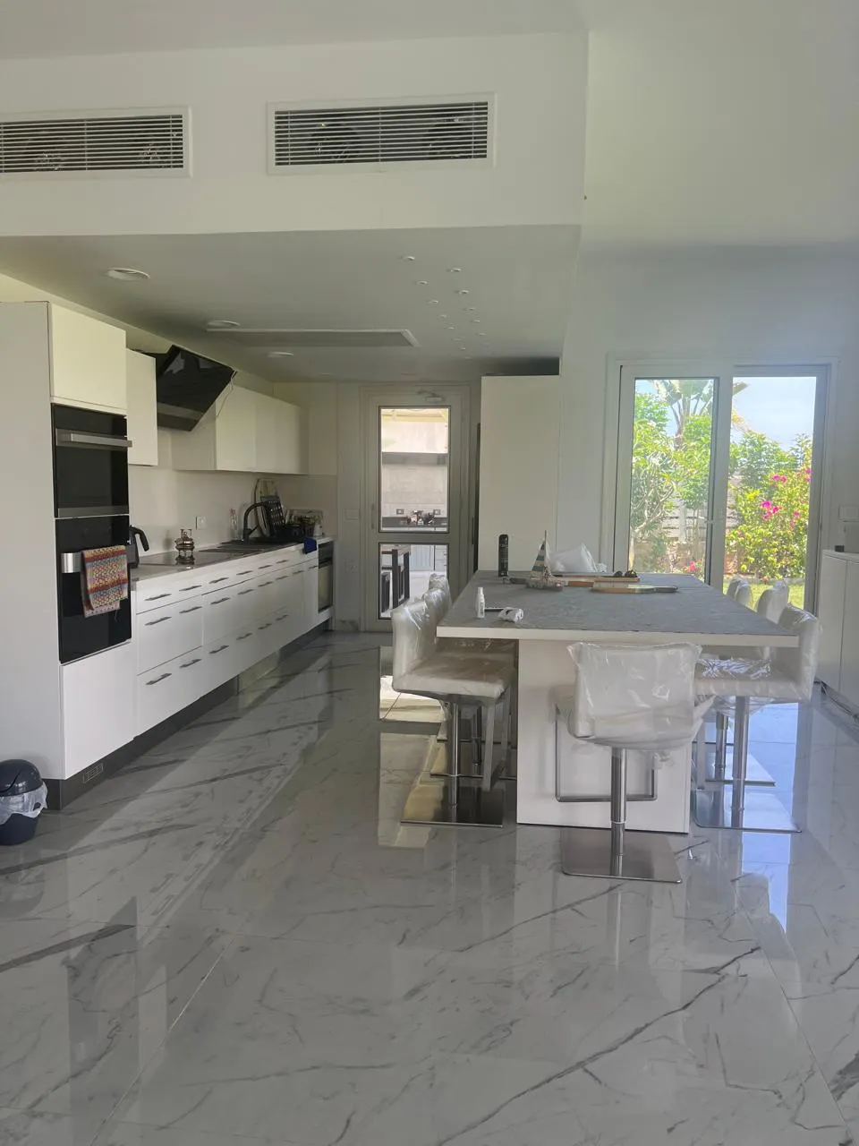 Villa for sale in Hacienda Bay in Sidi Abdel Rahman of 320 m² with 5 bedrooms