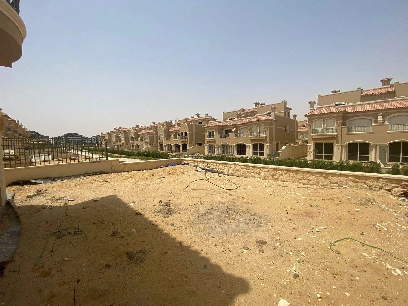 Twinhouse for sale in El Patio Oro in New Cairo of 295 m² with 4 bedrooms