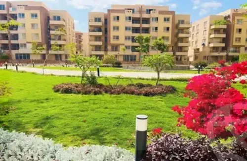 دوبلكس للبيع في بروميناد في مدينة السادس من أكتوبر بمساحة 275 م² تتكون من 4 غرف