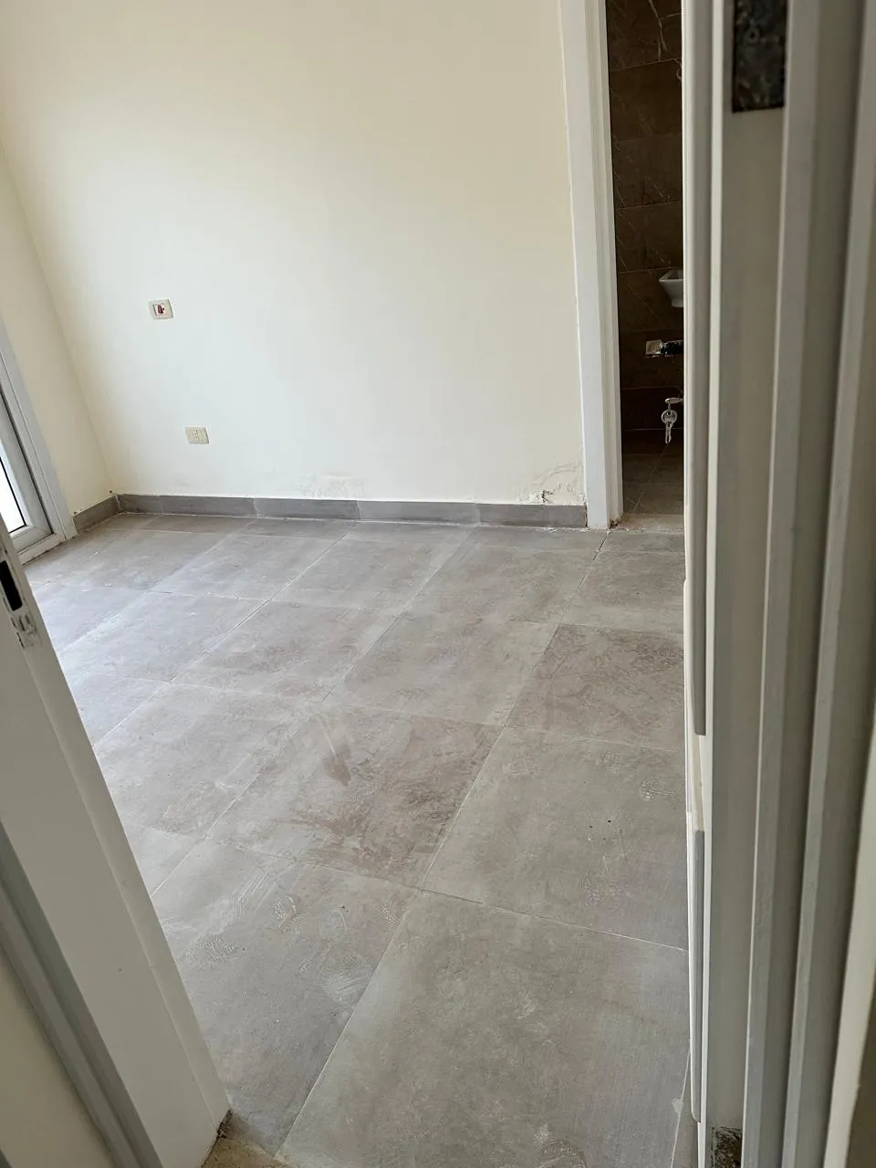 تاون هاوس للبيع في  المقصد  في العاصمة الإدارية الجديدة بمساحة 382 م² تتكون من 4 غرف