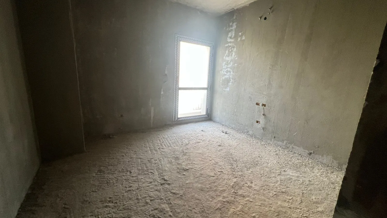 شقة للبيع في ذا كورت يارد في مدينة السادس من أكتوبر بمساحة 210 م² تتكون من 3 غرف