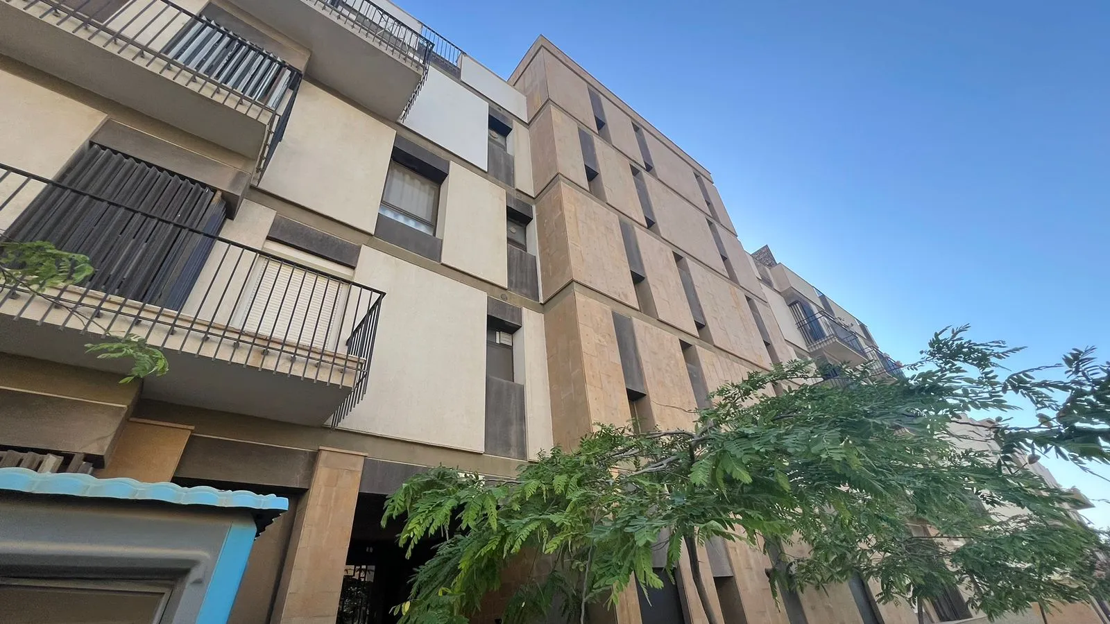 شقة للبيع في ذا كورت يارد في مدينة السادس من أكتوبر بمساحة 210 م² تتكون من 3 غرف