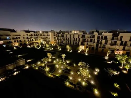 شقة للبيع في ذا كورت يارد في مدينة السادس من أكتوبر بمساحة 200 م² تتكون من 3 غرف