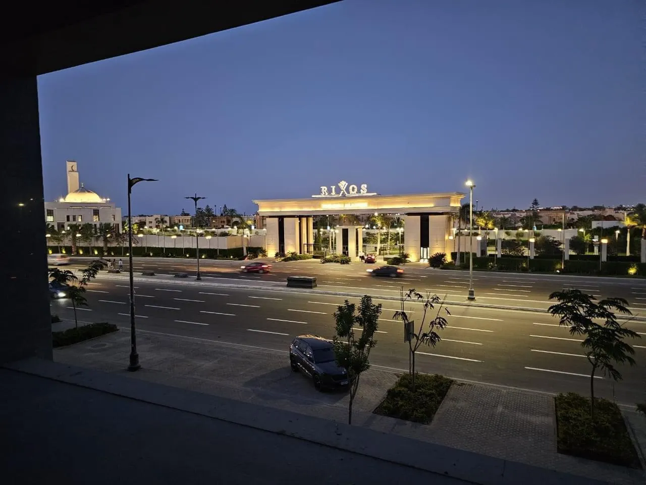 مكتب للبيع في مزارين في العلمين بمساحة 172 م² تتكون من 1 غرف