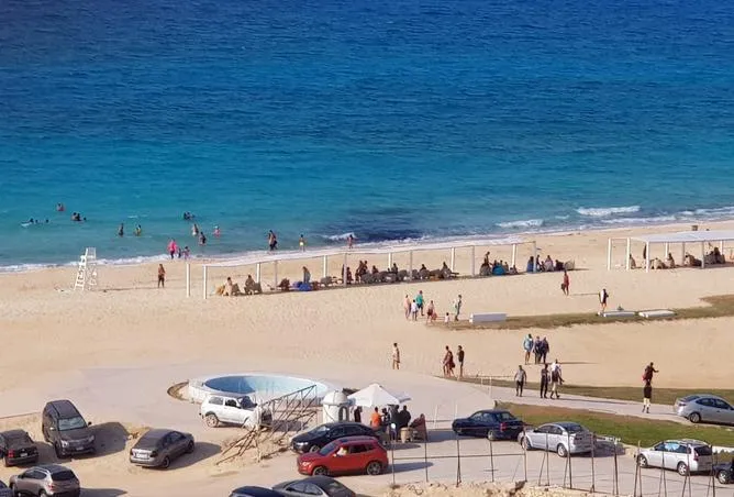 للبيع في اماريتس هايتس في بمساحة 0 م² تتكون من 0 غرف