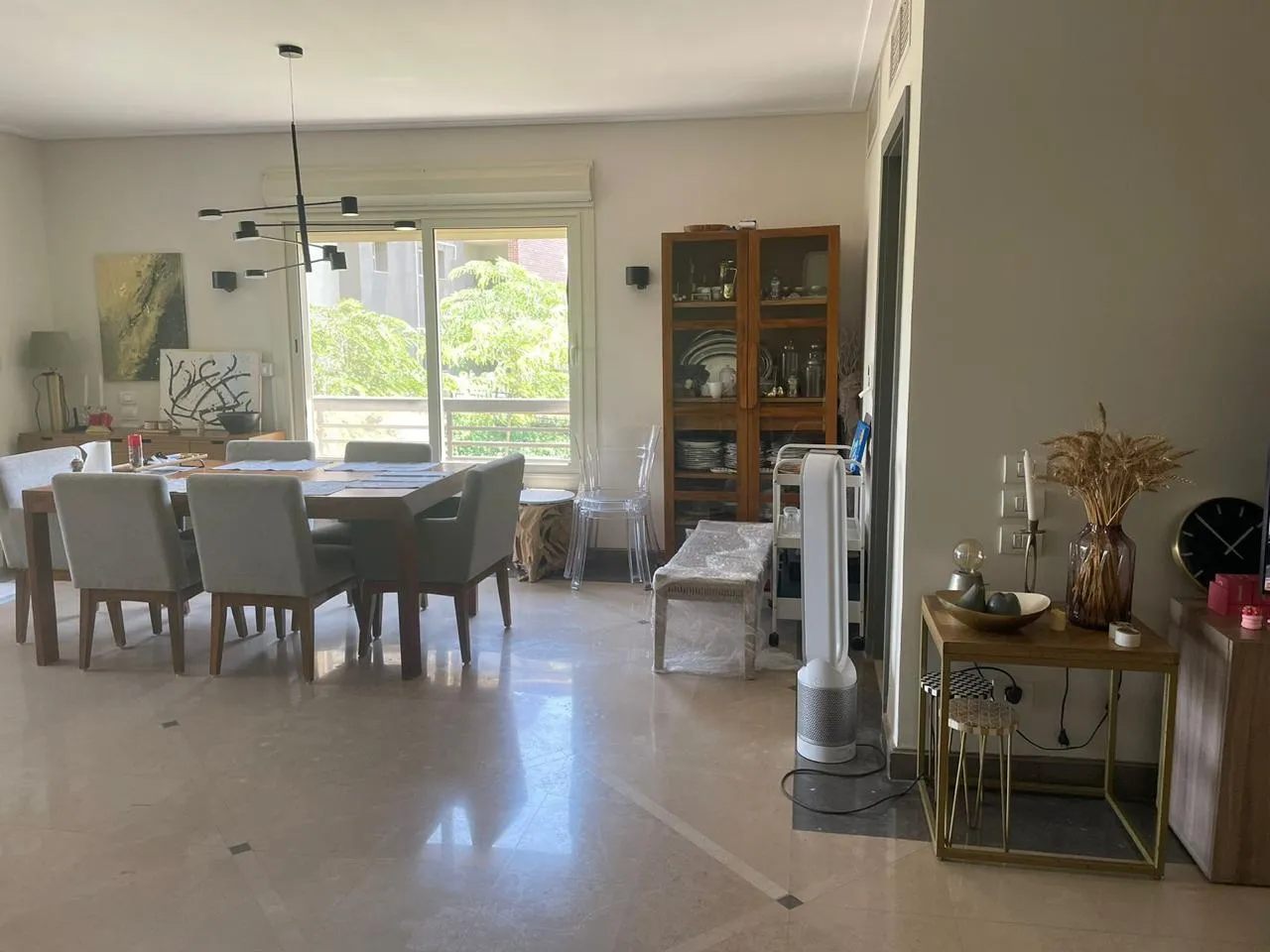 للبيع في أمبر فيل في بمساحة 0 م² تتكون من 0 غرف