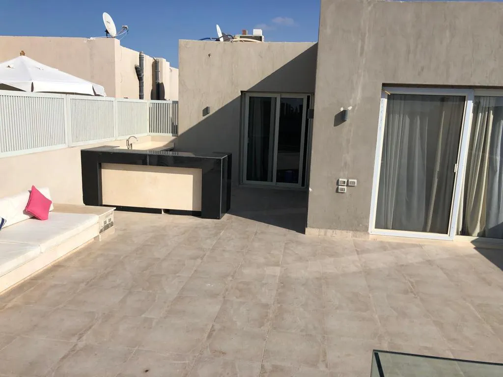 شاليه للبيع في هاسيندا باي في سيدي عبد الرحمن بمساحة 0 م² تتكون من 4 غرف