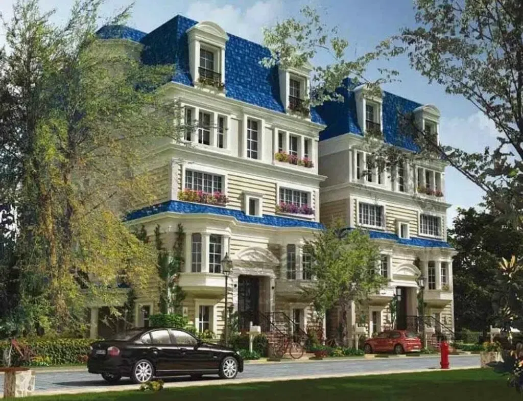 Duplex for sale in Aliva Mountain View Mostakbal City in Mostakbal City of 250 m² with 3 bedrooms