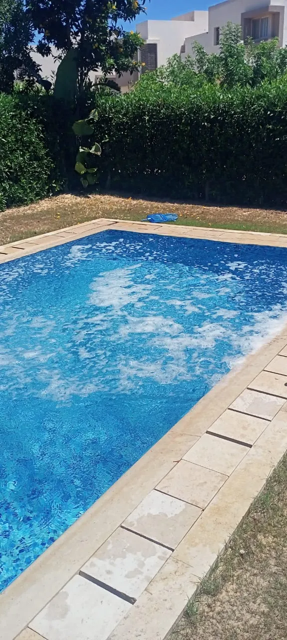 تاون هاوس للبيع في هاسيندا باي في سيدي عبد الرحمن بمساحة 319 م² تتكون من 4 غرف