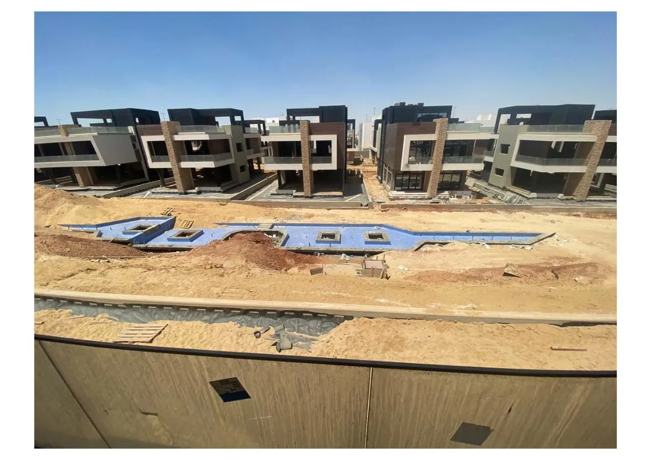 Villa for sale in Midtown Solo in New Capital City of 450 m² with 4 bedrooms