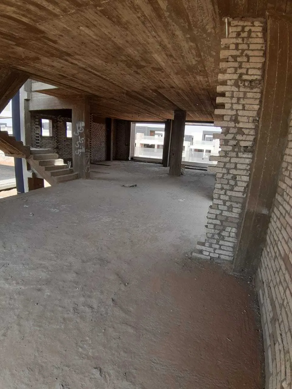  للبيع في ميد تاون سولو في  بمساحة 0 م² تتكون من 0 غرف