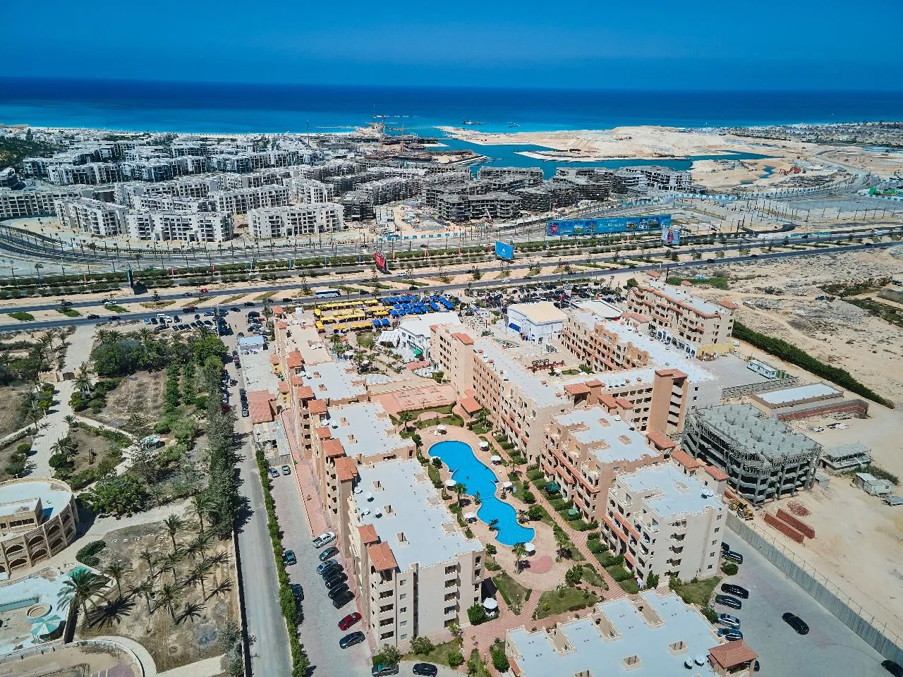 Chalet for sale in Agora Sidi Abdelrahman in North Coast-Sahel of 85 m² with 2 bedrooms