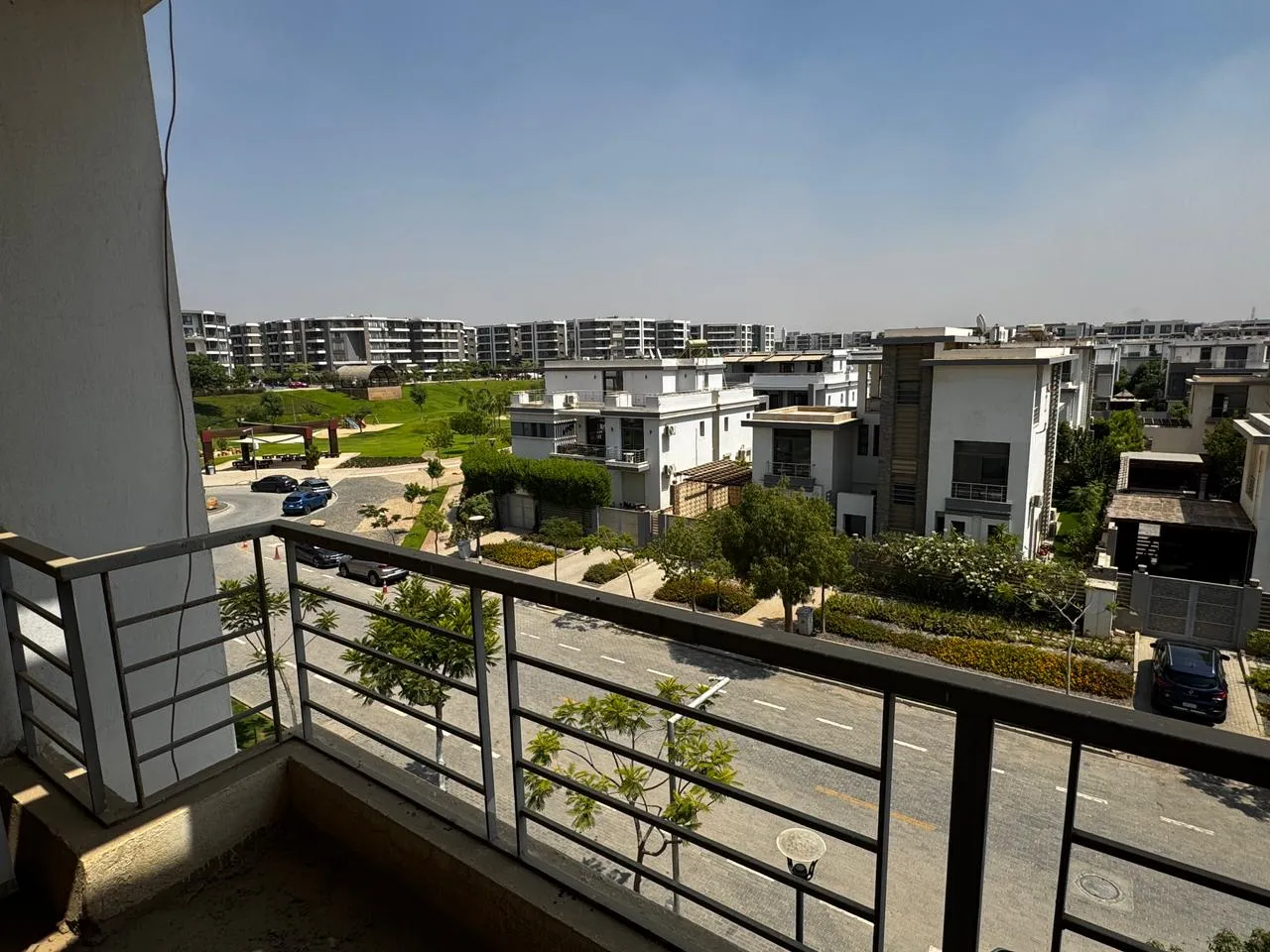  للبيع في تاج سلطان في  بمساحة 0 م² تتكون من 0 غرف