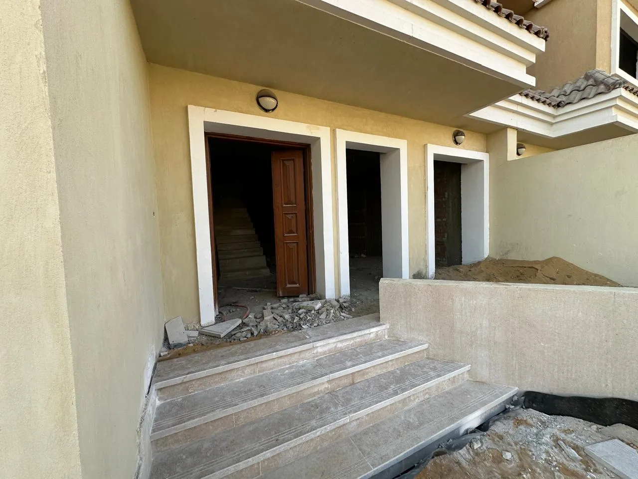 للبيع في سراي في بمساحة 0 م² تتكون من 0 غرف