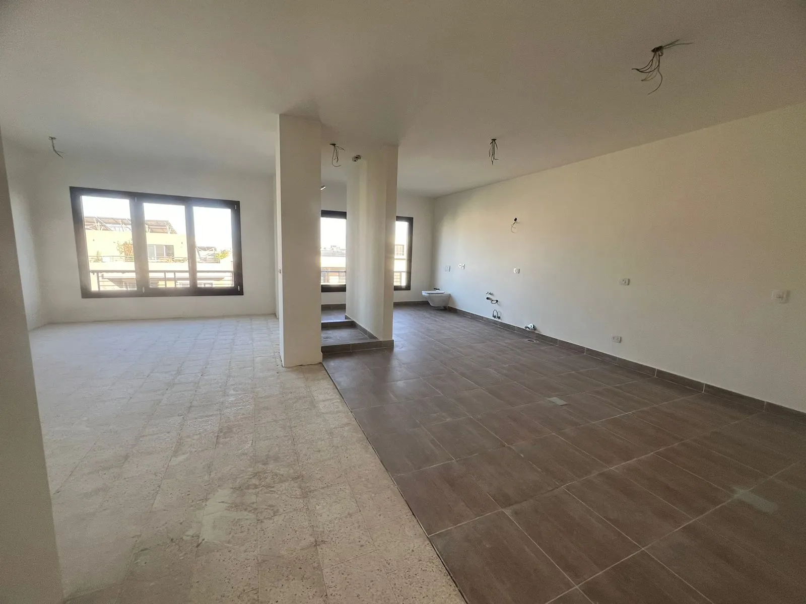 للبيع في بيراميدز هايتس ريزيدنس في بمساحة 0 م² تتكون من 0 غرف