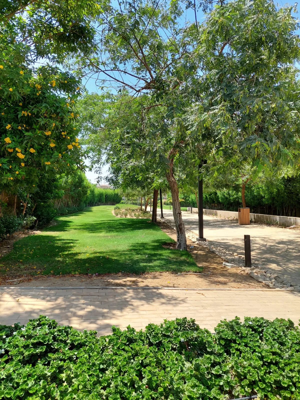 توين هاوس للبيع في PK1 بالم هيلز قطامية في جولدن سكوير بمساحة 360 م² تتكون من 3 غرف